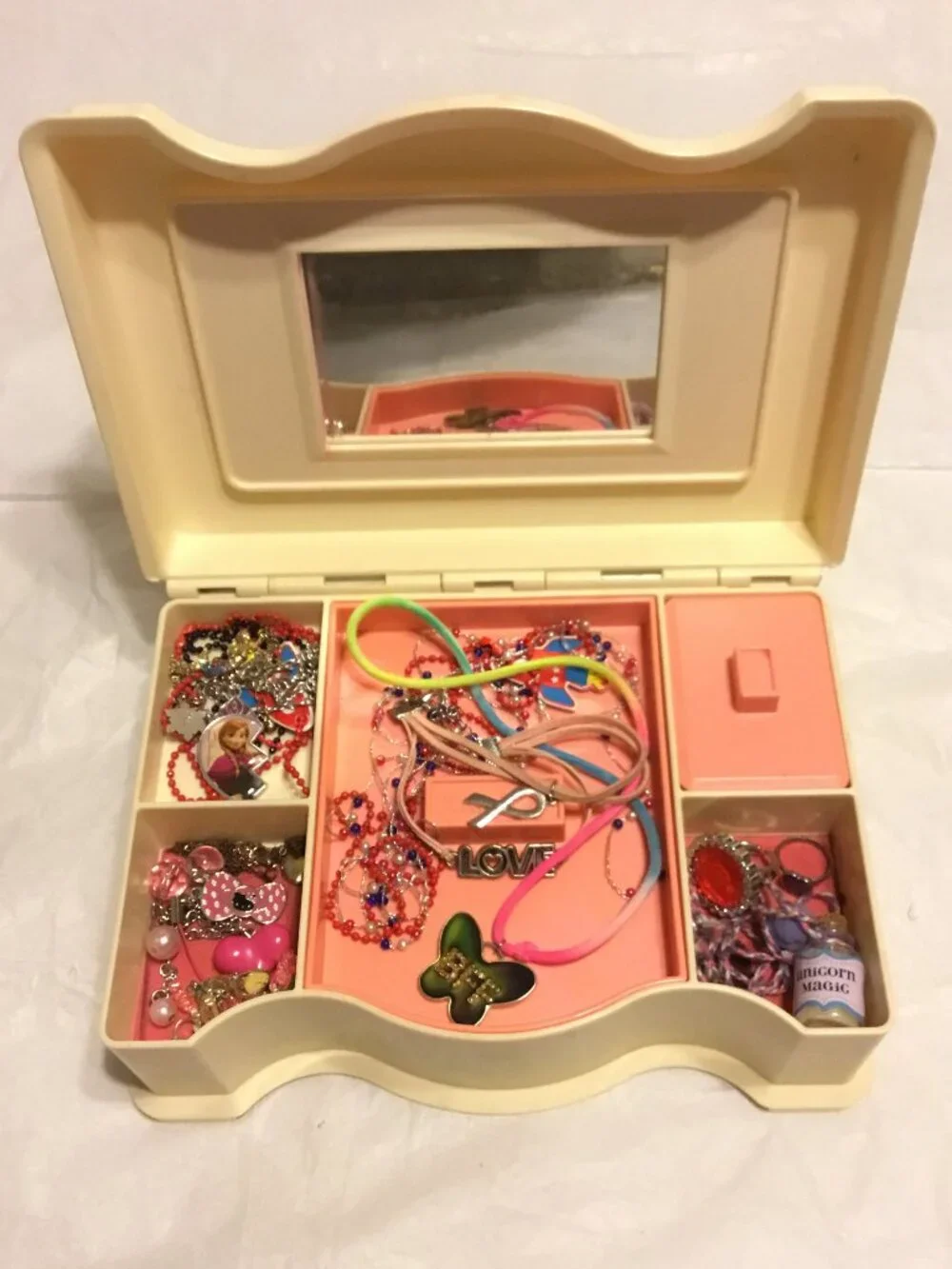 Vintage 1989 Playskool little girl's plastic jewelry box full of lots of jewelry